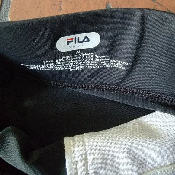 Fila Bike Shorts Women’s Sport Cycling Running Black Pocket Size Medium - Picture 3 of 4
